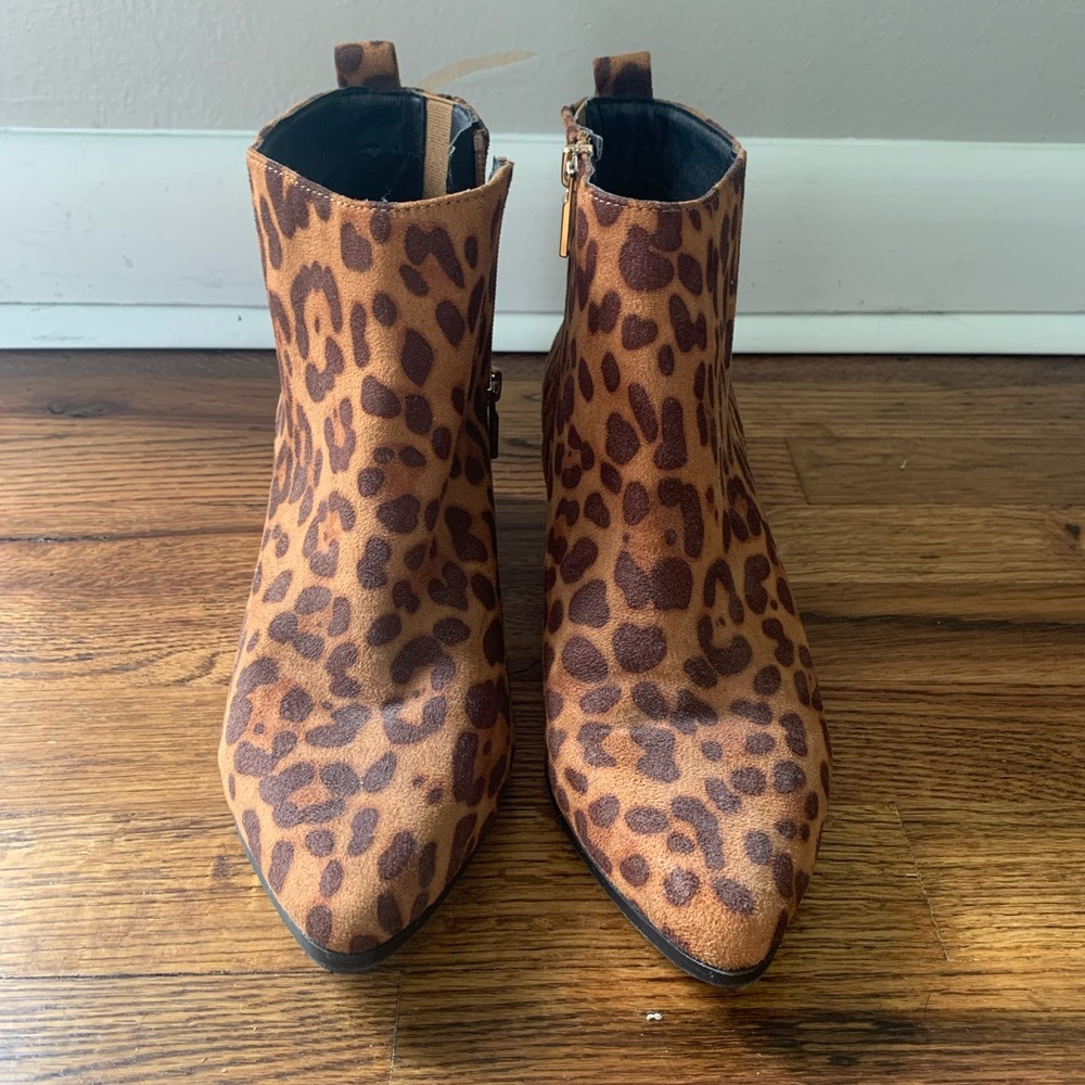 Cheetah Print Pointed Toe Booties